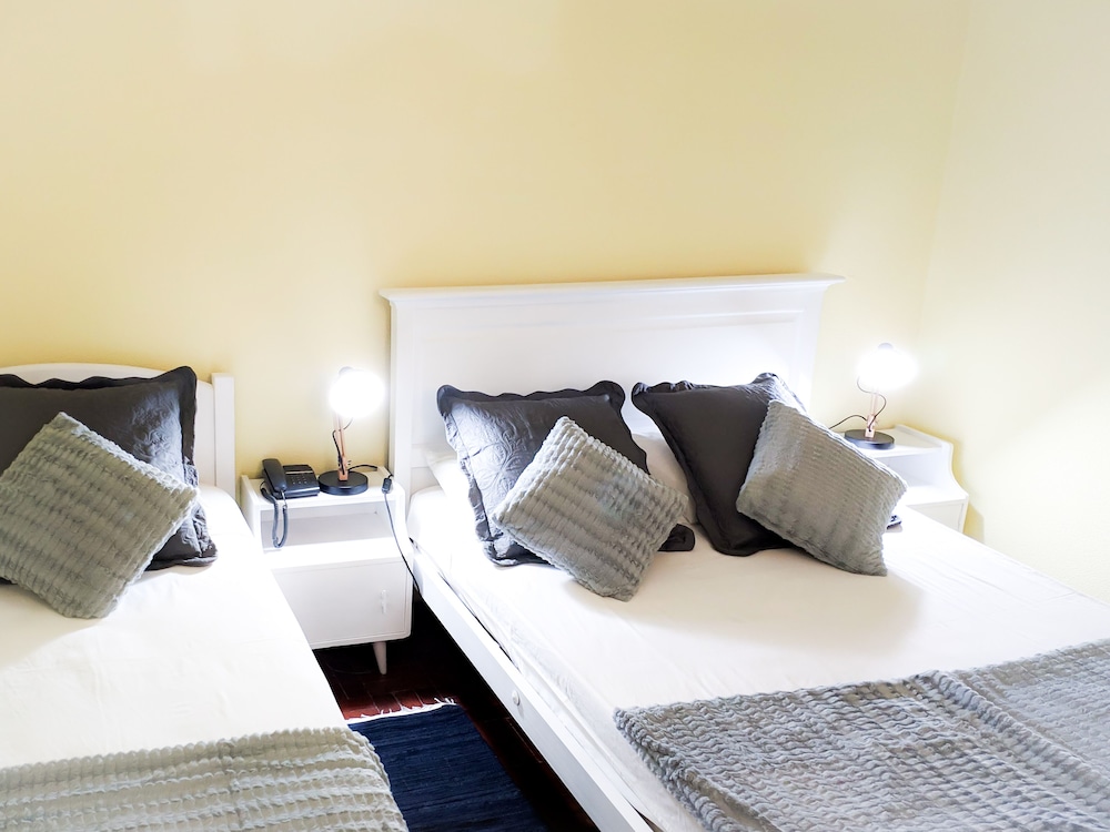 Residencial Funchal — Hotel rooms in Funchal, Madeira