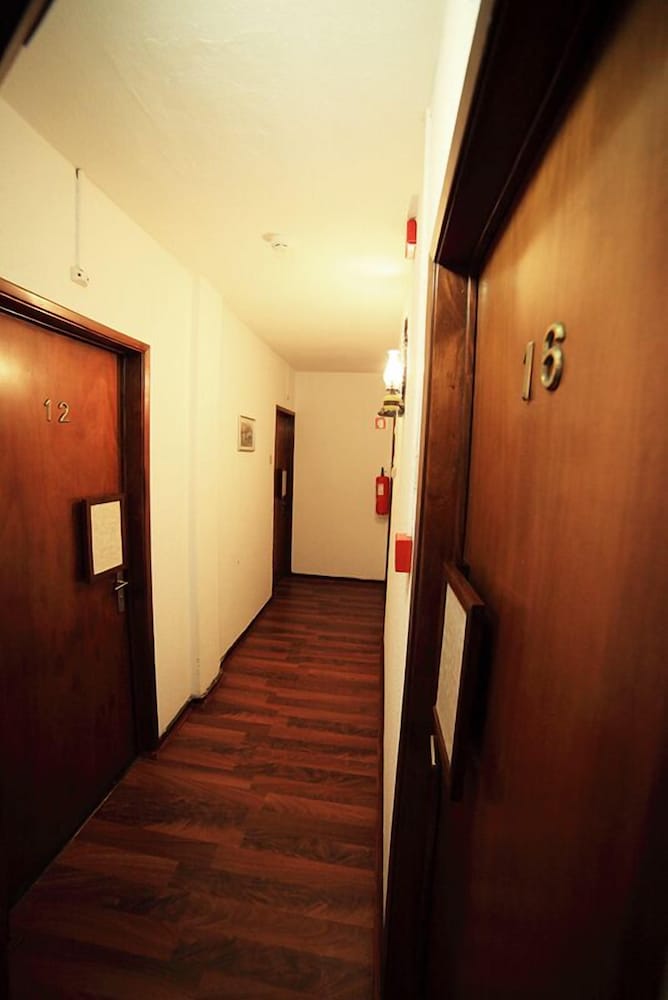 Residencial Funchal — Hotel building in Funchal, Madeira
