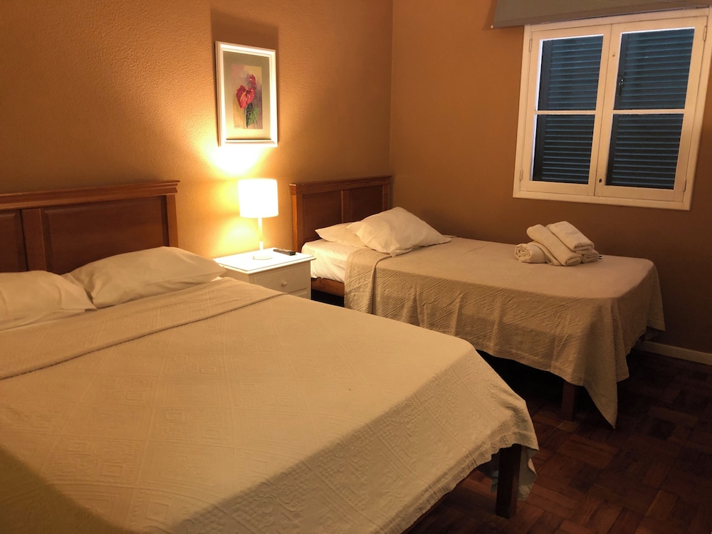 Residencial Funchal — Hotel rooms in Funchal, Madeira