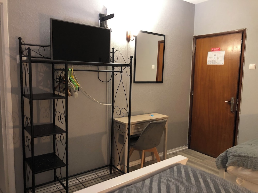 Residencial Funchal — Hotel rooms in Funchal, Madeira