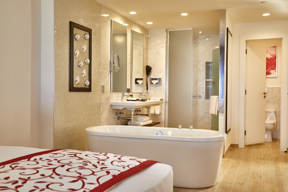 Hotel Riu Palace Costa Mujeres - All Inclusive — Hotel rooms in Playa Mujeres, Quintana Roo