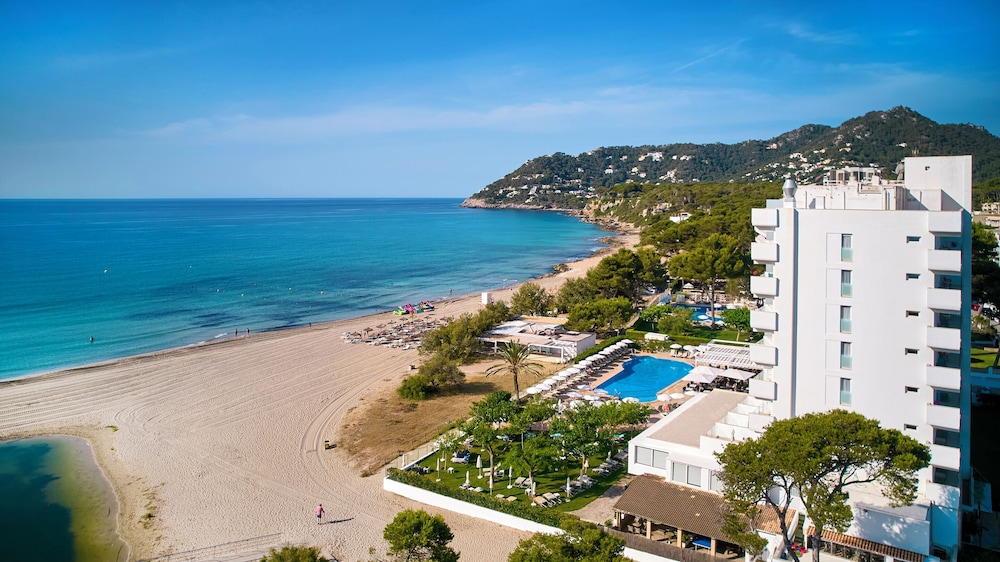 Universal Hotel Castell Royal — Main photo in Canyamel, Balearic Islands