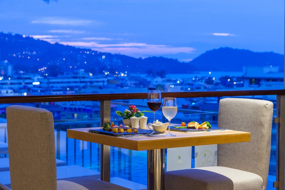 The Marina Phuket Hotel — Restaurant & bars in Patong Beach, Phuket Province
