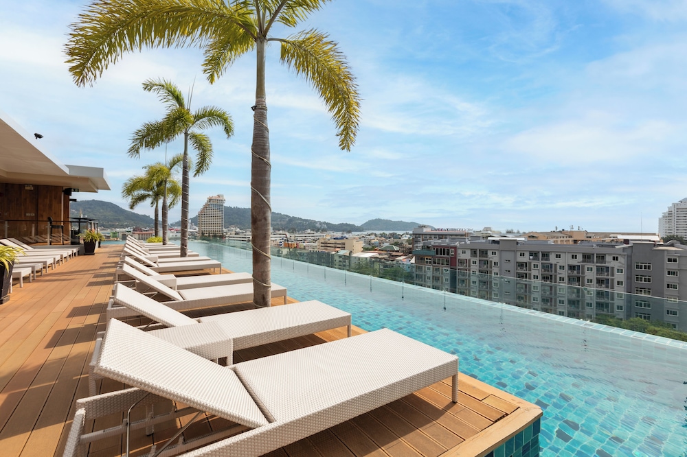 The Marina Phuket Hotel — Swimming pool in Patong Beach, Phuket Province
