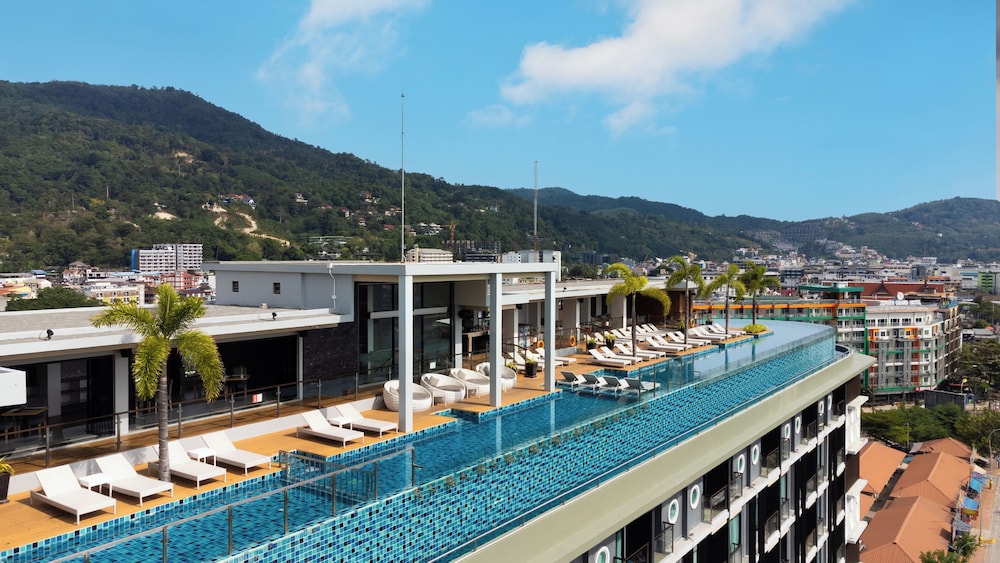 The Marina Phuket Hotel — Swimming pool in Patong Beach, Phuket Province
