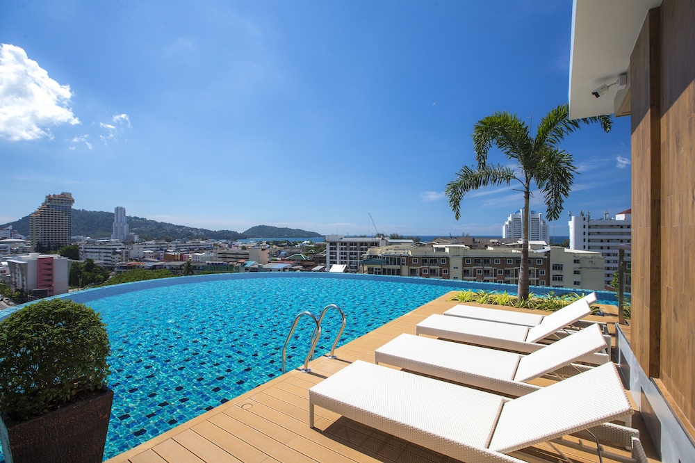 The Marina Phuket Hotel — Swimming pool in Patong Beach, Phuket Province