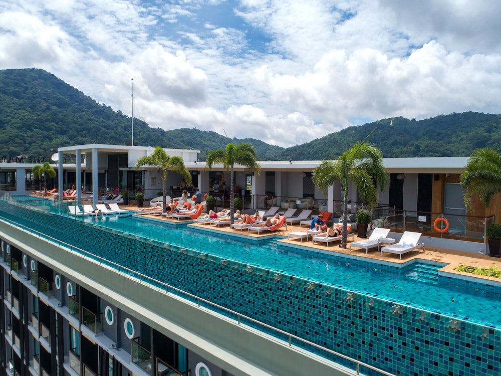 The Marina Phuket Hotel — Swimming pool in Patong Beach, Phuket Province