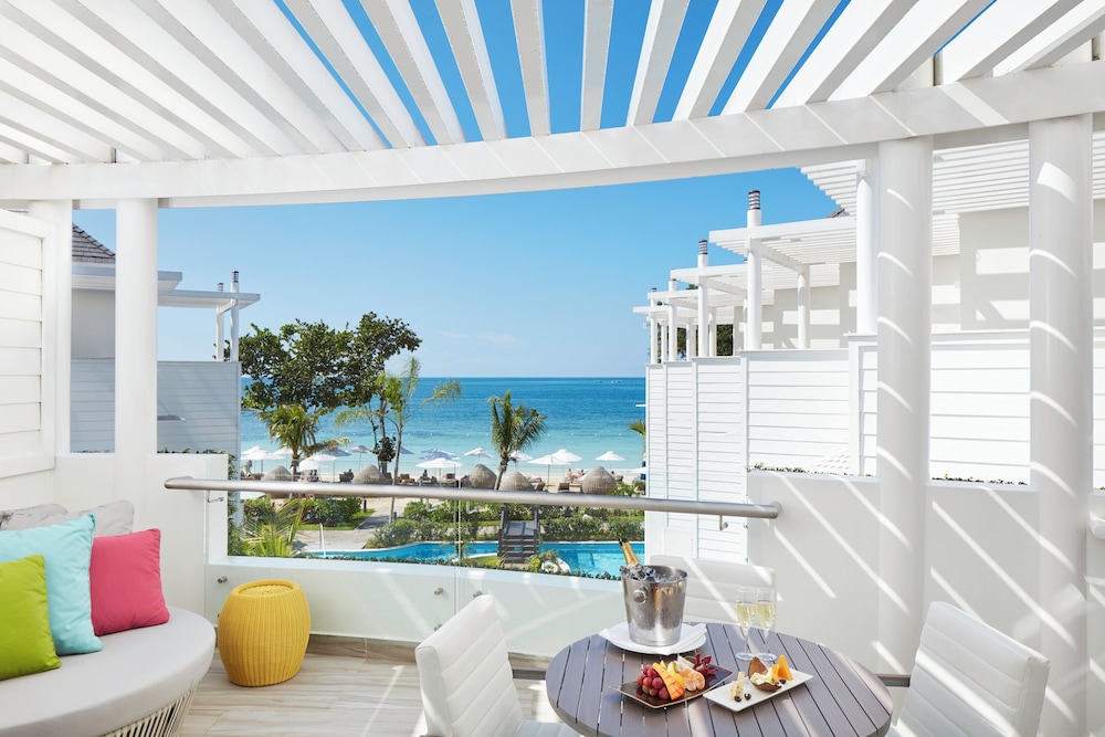Azul Beach Resort Negril, Gourmet All Inclusive by Karisma — Beach in Negril