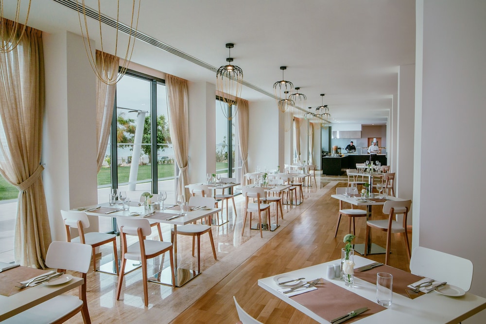 Lebay Beach Hotel — Restaurant & bars in Oroklini, Larnaca Region
