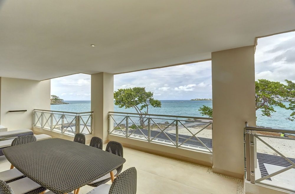 Royalton Negril, An Autograph Collection All-Inclusive Resort — Hotel rooms in Negril