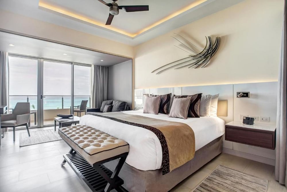 Royalton Negril, An Autograph Collection All-Inclusive Resort — Hotel rooms in Negril