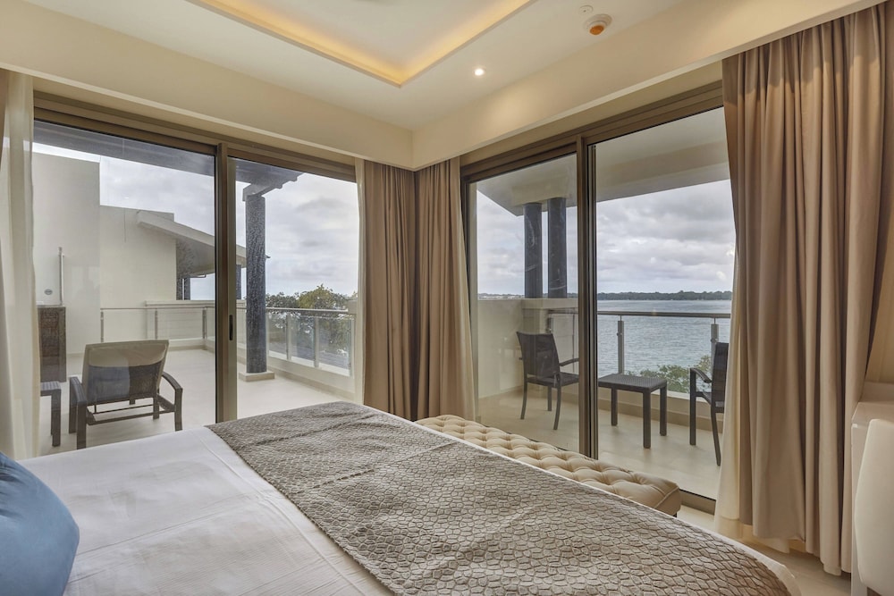 Royalton Negril, An Autograph Collection All-Inclusive Resort — Hotel rooms in Negril