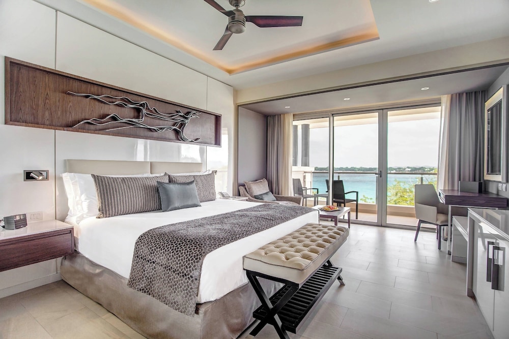 Royalton Negril, An Autograph Collection All-Inclusive Resort — Hotel rooms in Negril