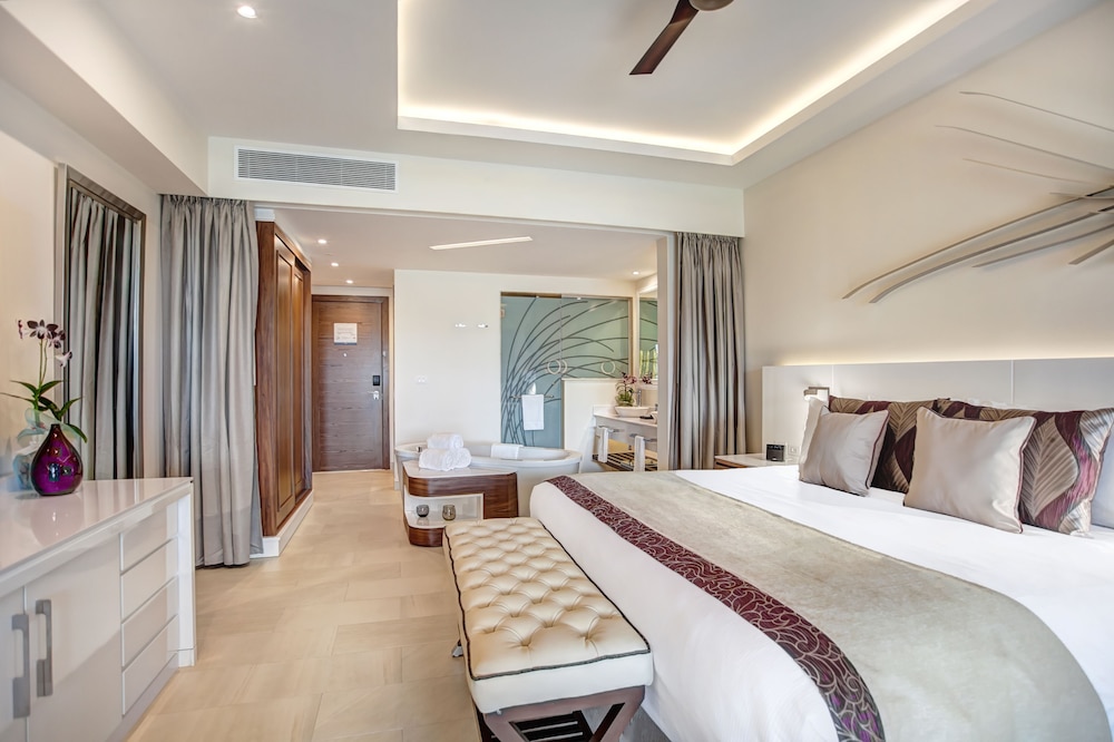 Royalton Negril, An Autograph Collection All-Inclusive Resort — Hotel rooms in Negril