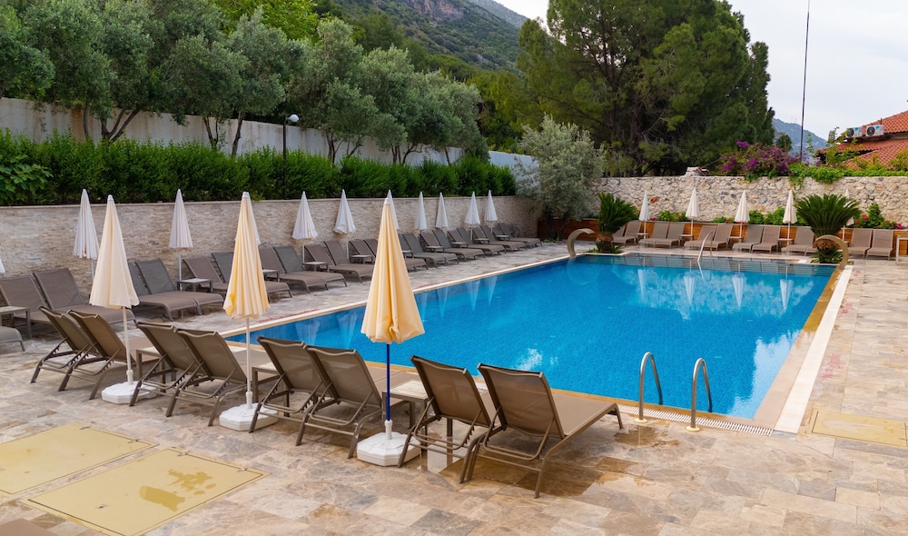 Ölüdeniz Turquoise Hotel — Swimming pool in Fethiye, Mugla