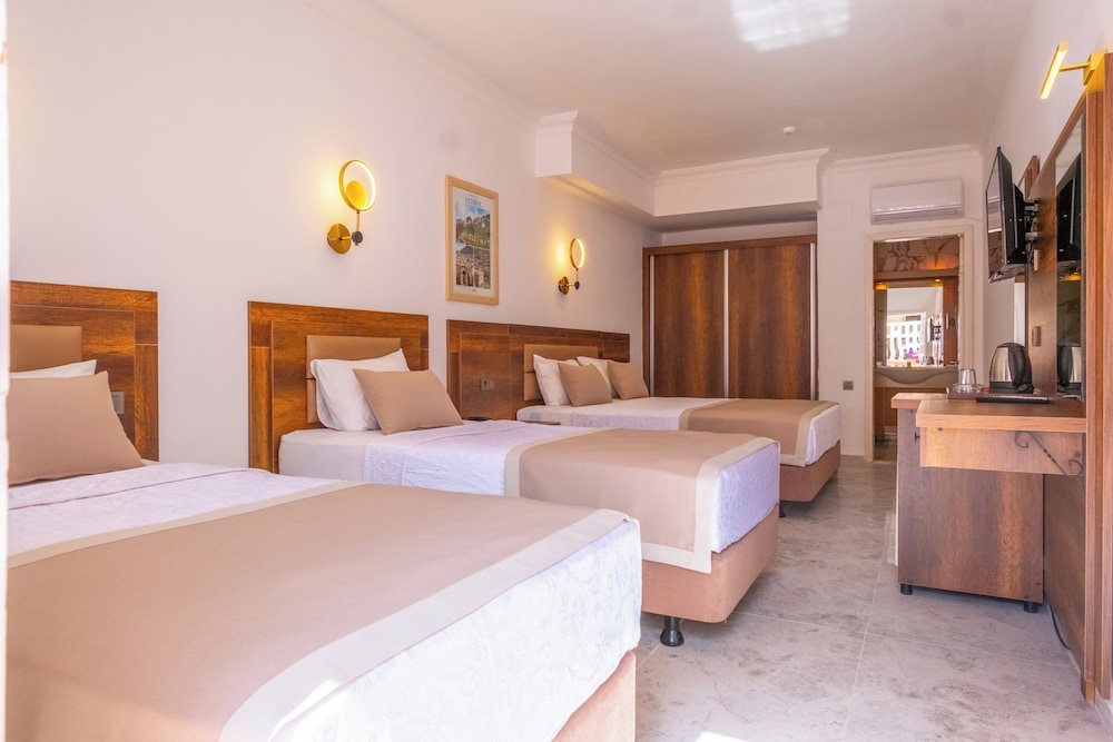 Ölüdeniz Turquoise Hotel — Hotel rooms in Fethiye, Mugla