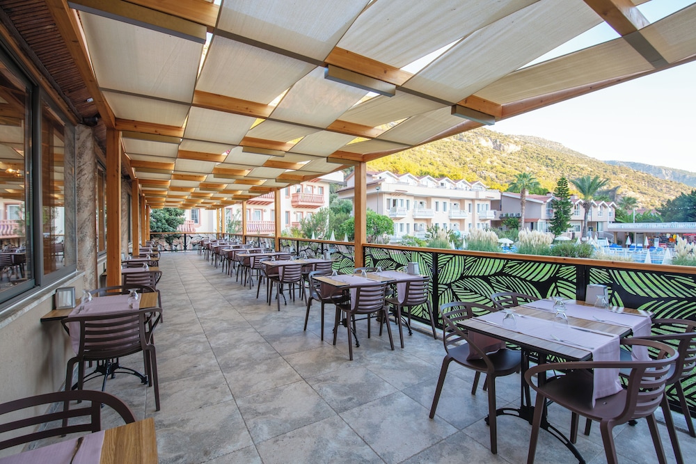 Ölüdeniz Turquoise Hotel — Restaurant & bars in Fethiye, Mugla