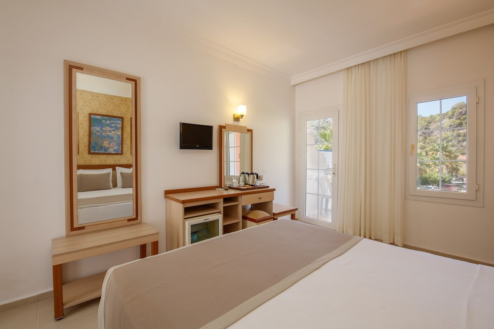 Ölüdeniz Turquoise Hotel — Hotel rooms in Fethiye, Mugla