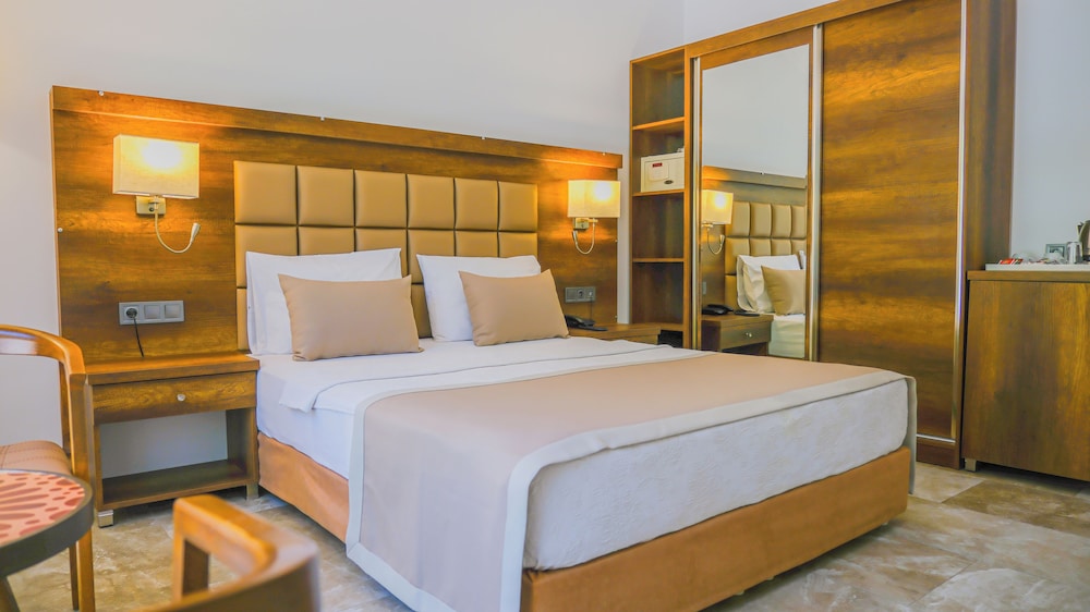 Ölüdeniz Turquoise Hotel — Hotel rooms in Fethiye, Mugla