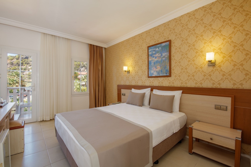 Ölüdeniz Turquoise Hotel — Hotel rooms in Fethiye, Mugla