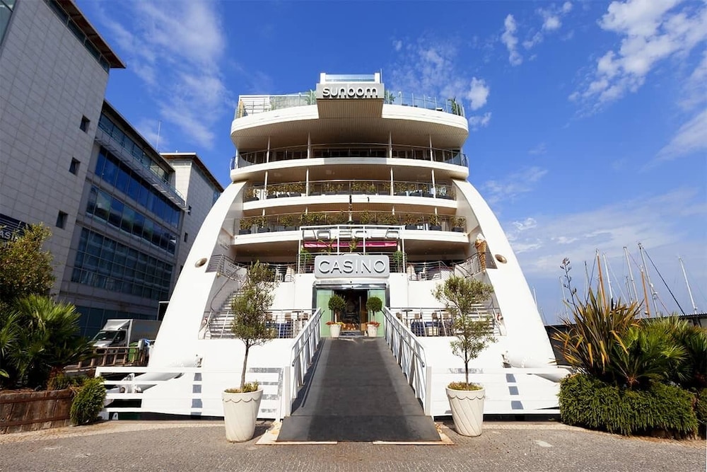 Sunborn Gibraltar Yacht Hotel Resort — Hotel building in Gibraltar