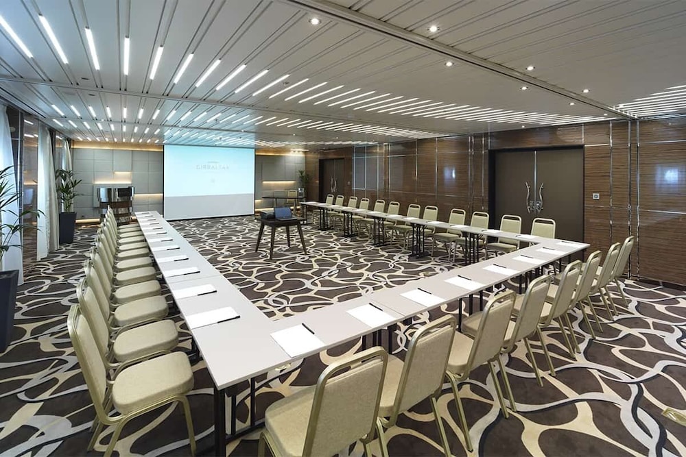 Sunborn Gibraltar Yacht Hotel Resort — Hotel building in Gibraltar