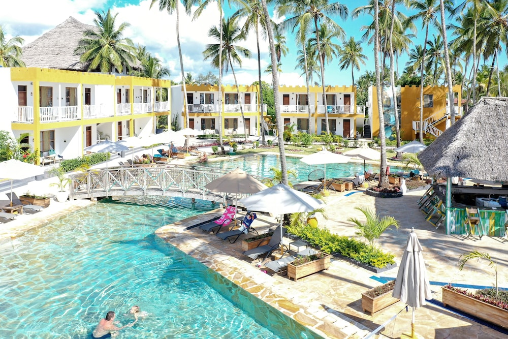 Zanzibar Bay Resort — Swimming pool in Marumbi, Zanzibar South