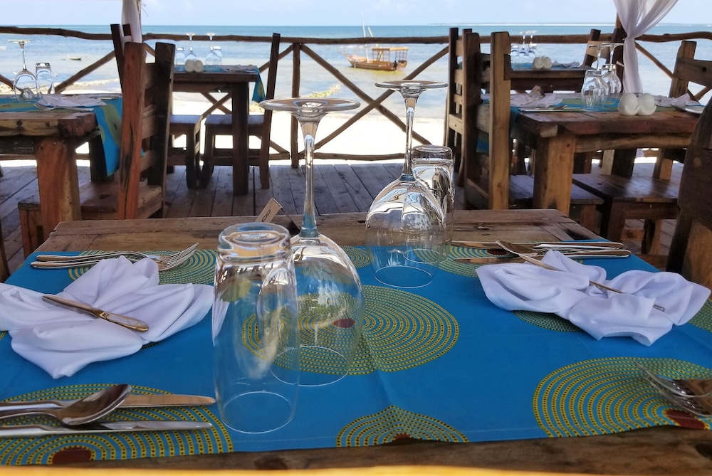 Zanzibar Bay Resort — Restaurant & bars in Marumbi, Zanzibar South