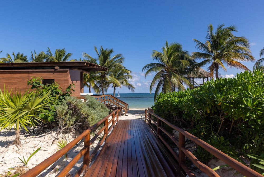 Royalton Hideaway Riviera Cancun, An Autograph Collection All-Inclusive Resort- Adults Only - Newly Renovated — Beach in Puerto Morelos, Quintana Roo