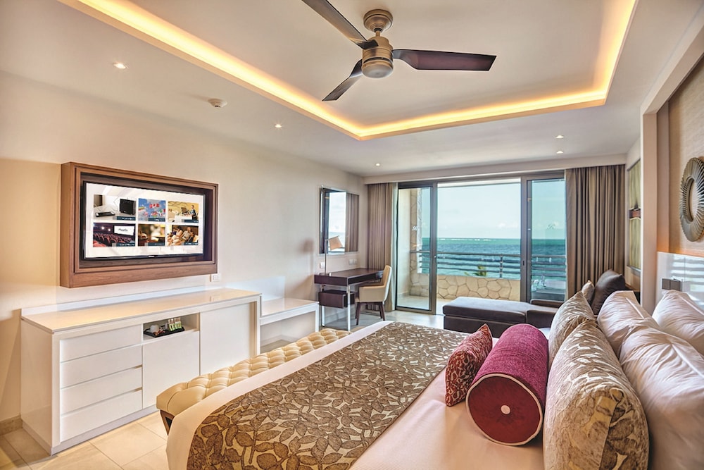 Royalton Hideaway Riviera Cancun, An Autograph Collection All-Inclusive Resort- Adults Only - Newly Renovated — Hotel rooms in Puerto Morelos, Quintana Roo