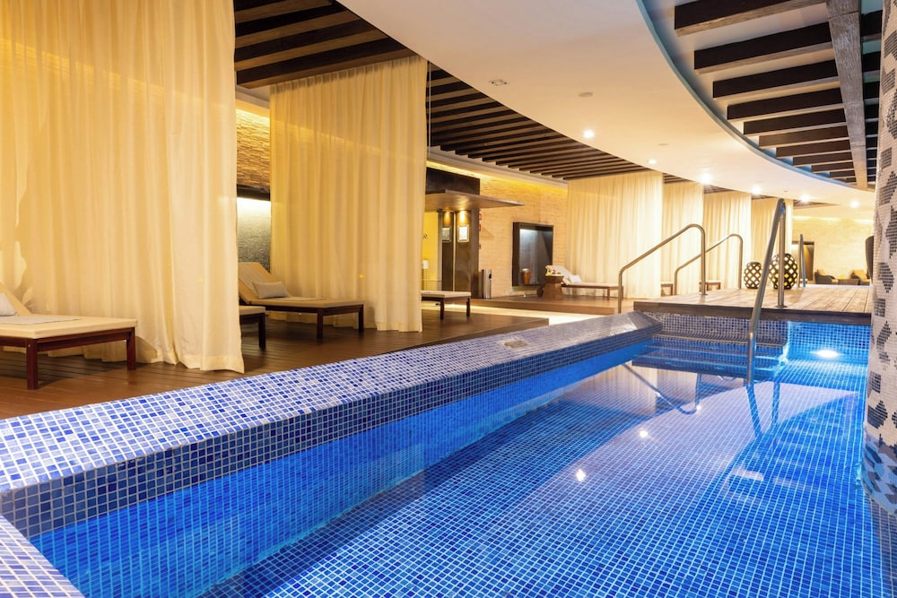 Royalton Hideaway Riviera Cancun, An Autograph Collection All-Inclusive Resort- Adults Only - Newly Renovated — Swimming pool in Puerto Morelos, Quintana Roo