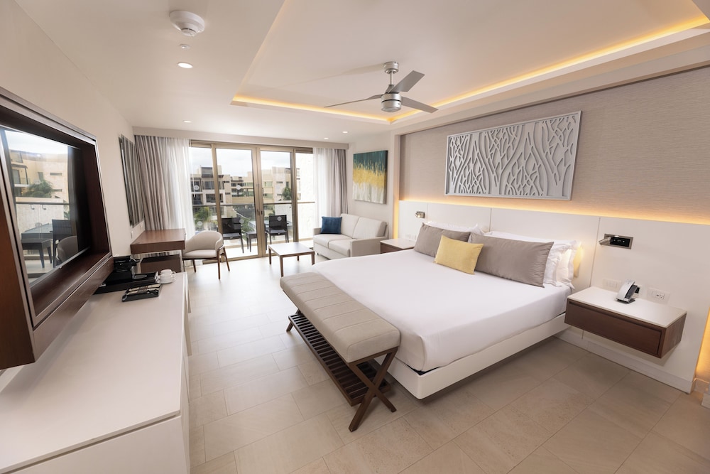 Royalton Hideaway Riviera Cancun, An Autograph Collection All-Inclusive Resort- Adults Only - Newly Renovated — Hotel rooms in Puerto Morelos, Quintana Roo