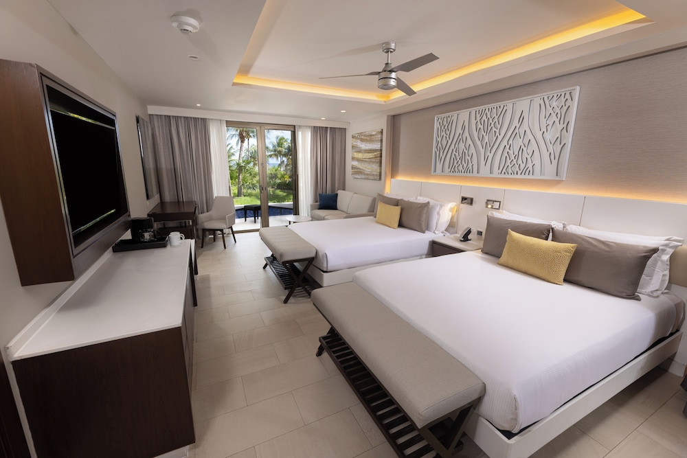 Royalton Hideaway Riviera Cancun, An Autograph Collection All-Inclusive Resort- Adults Only - Newly Renovated — Hotel rooms in Puerto Morelos, Quintana Roo
