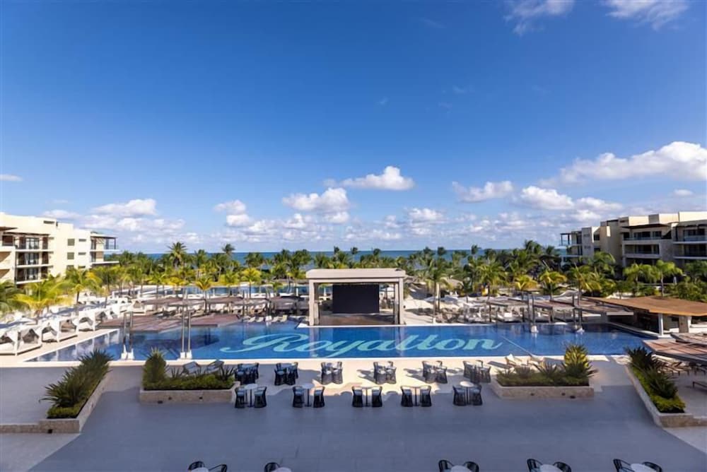 Royalton Hideaway Riviera Cancun, An Autograph Collection All-Inclusive Resort- Adults Only - Newly Renovated — Swimming pool in Puerto Morelos, Quintana Roo
