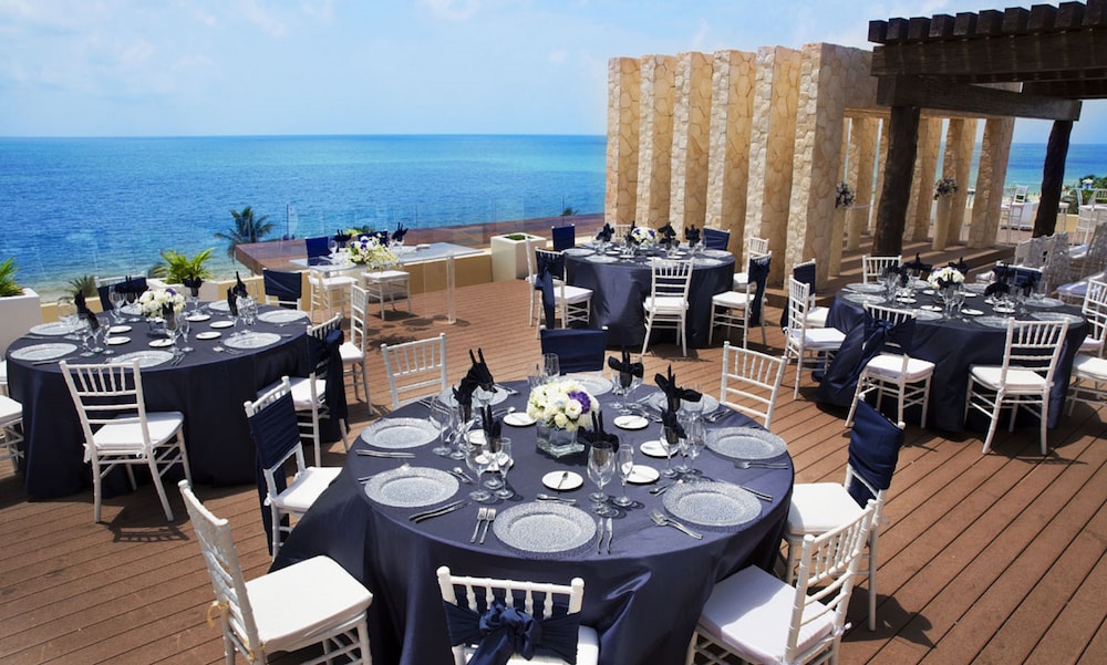 Royalton Hideaway Riviera Cancun, An Autograph Collection All-Inclusive Resort- Adults Only - Newly Renovated — Restaurant & bars in Puerto Morelos, Quintana Roo
