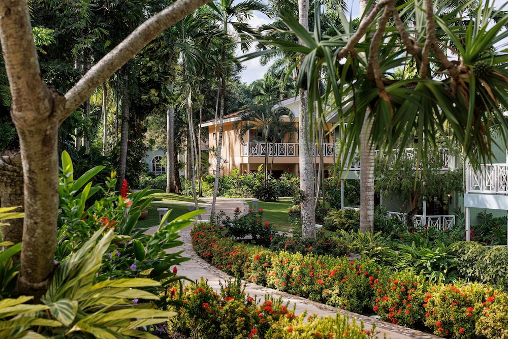 Sandals Jamaica Ocho Rios All Inclusive Adults Only — Hotel building in Ocho Rios