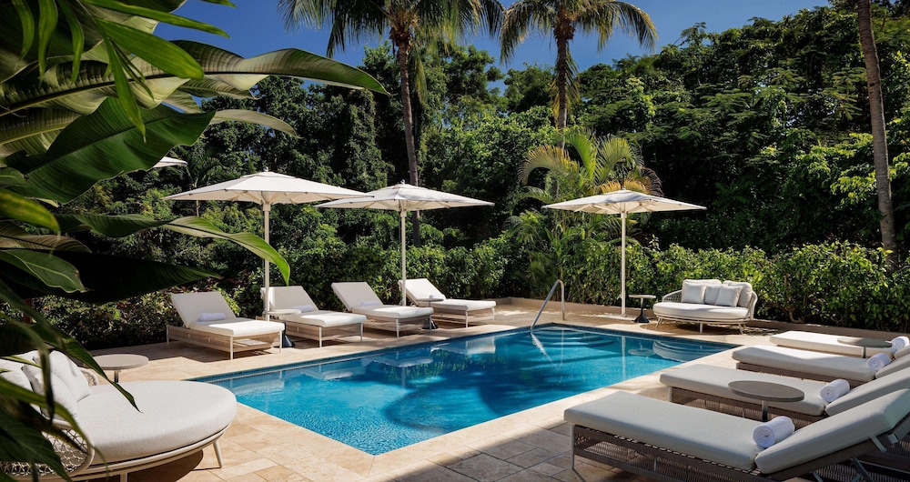 Sandals Jamaica Ocho Rios All Inclusive Adults Only — Swimming pool in Ocho Rios