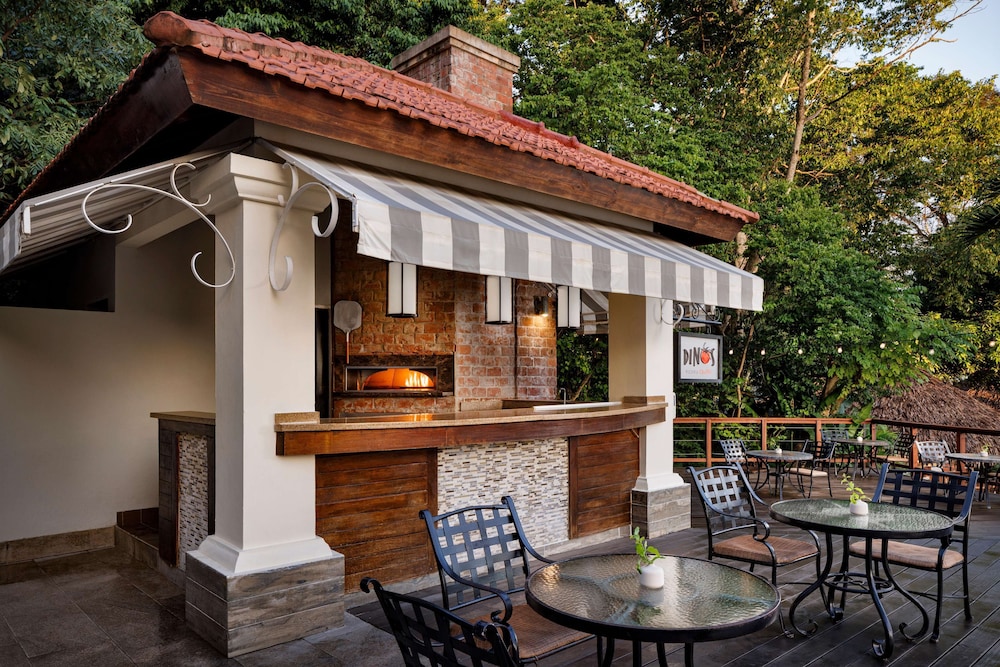 Sandals Jamaica Ocho Rios All Inclusive Adults Only — Restaurant & bars in Ocho Rios
