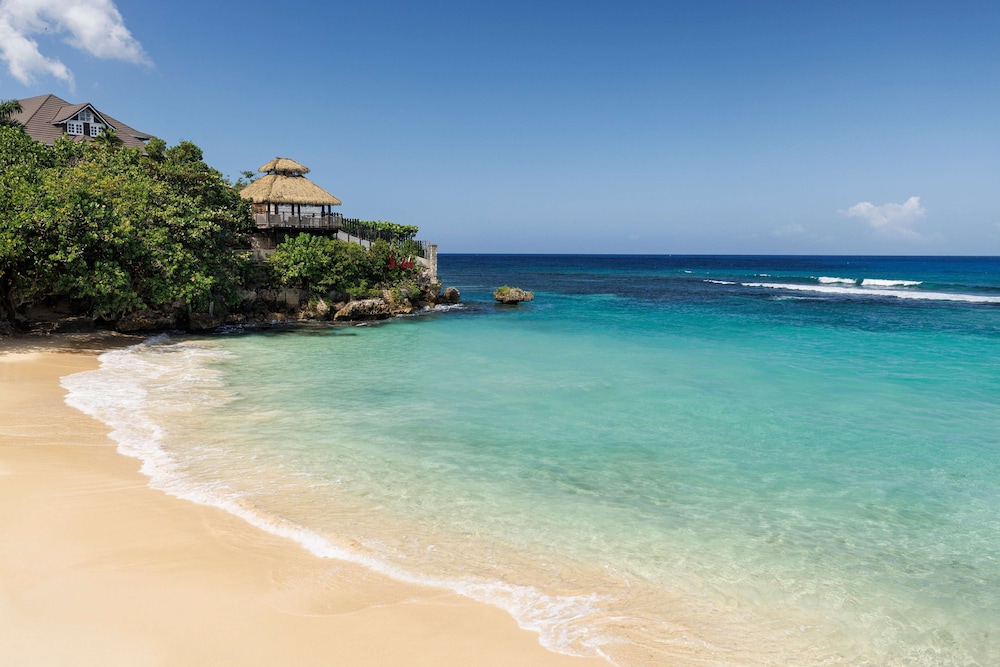 Sandals Jamaica Ocho Rios All Inclusive Adults Only — Beach in Ocho Rios