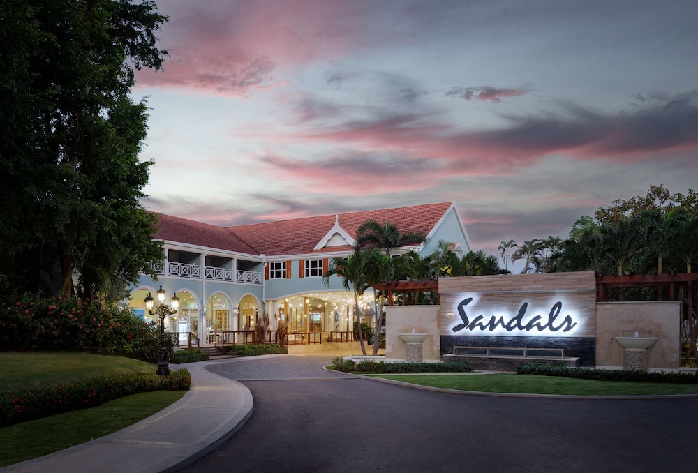Sandals Jamaica Ocho Rios All Inclusive Adults Only — Hotel building in Ocho Rios