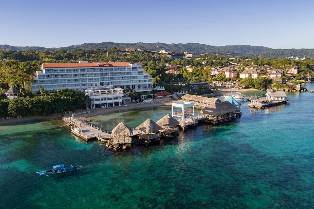 Sandals Jamaica Ocho Rios All Inclusive Adults Only — Hotel building in Ocho Rios