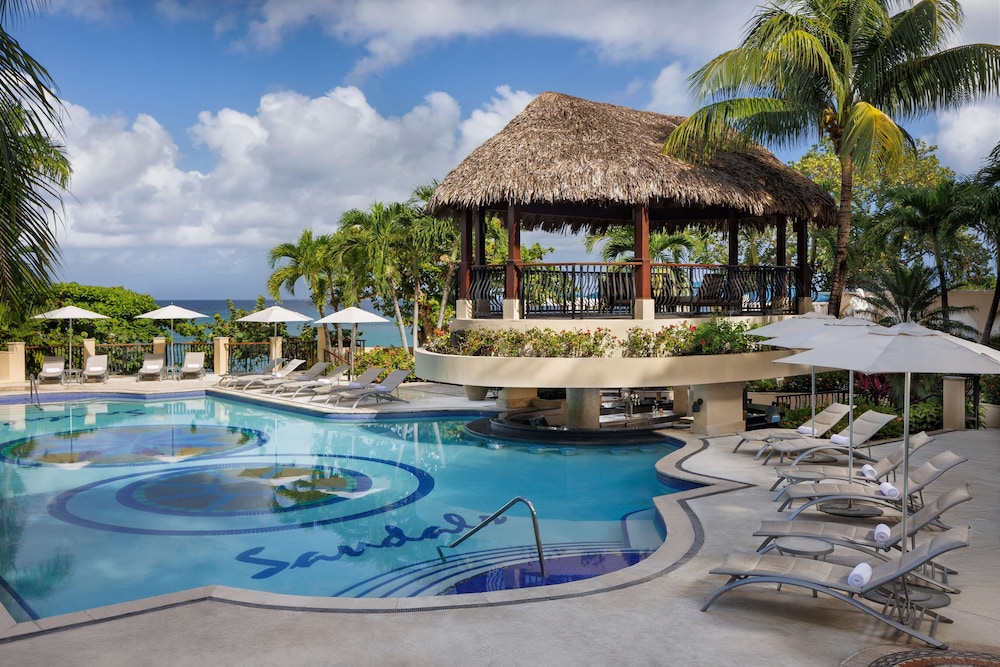 Sandals Jamaica Ocho Rios All Inclusive Adults Only — Swimming pool in Ocho Rios