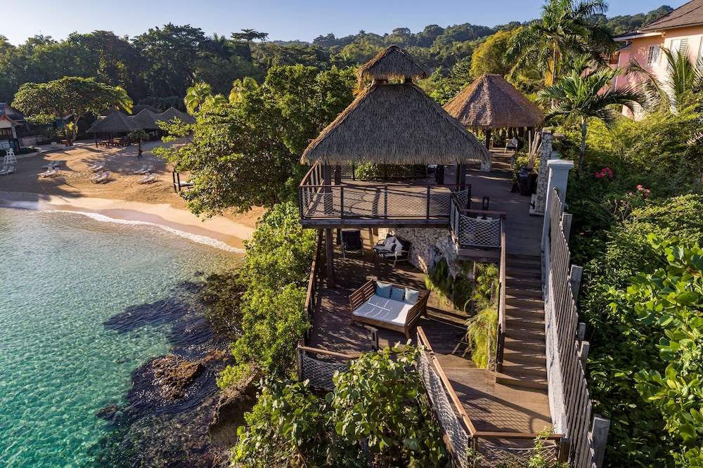 Sandals Jamaica Ocho Rios All Inclusive Adults Only — Beach in Ocho Rios