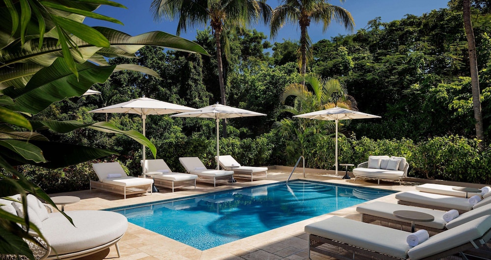 Sandals Jamaica Ocho Rios All Inclusive Adults Only — Swimming pool in Ocho Rios
