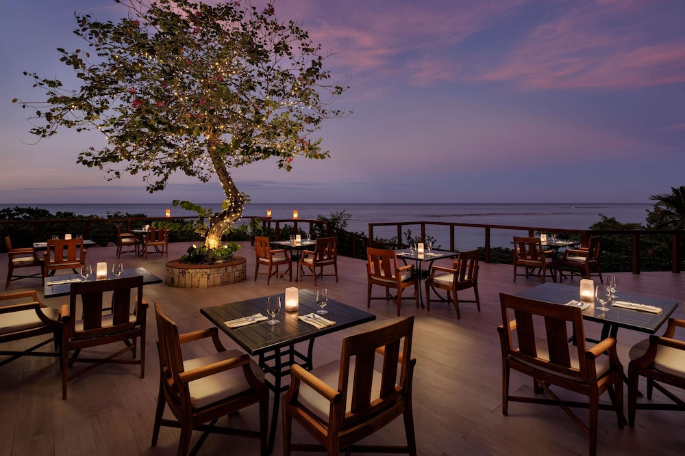 Sandals Jamaica Ocho Rios All Inclusive Adults Only — Restaurant & bars in Ocho Rios