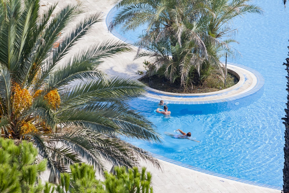 Sunrise Resort Hotel - All Inclusive — Swimming pool in Manavgat