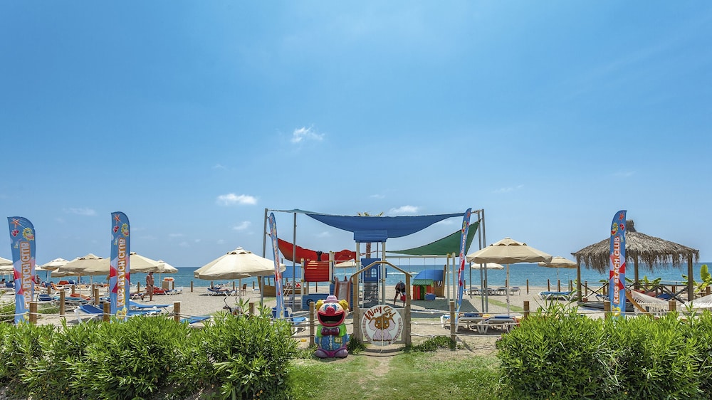 Sunrise Resort Hotel - All Inclusive — Beach in Manavgat
