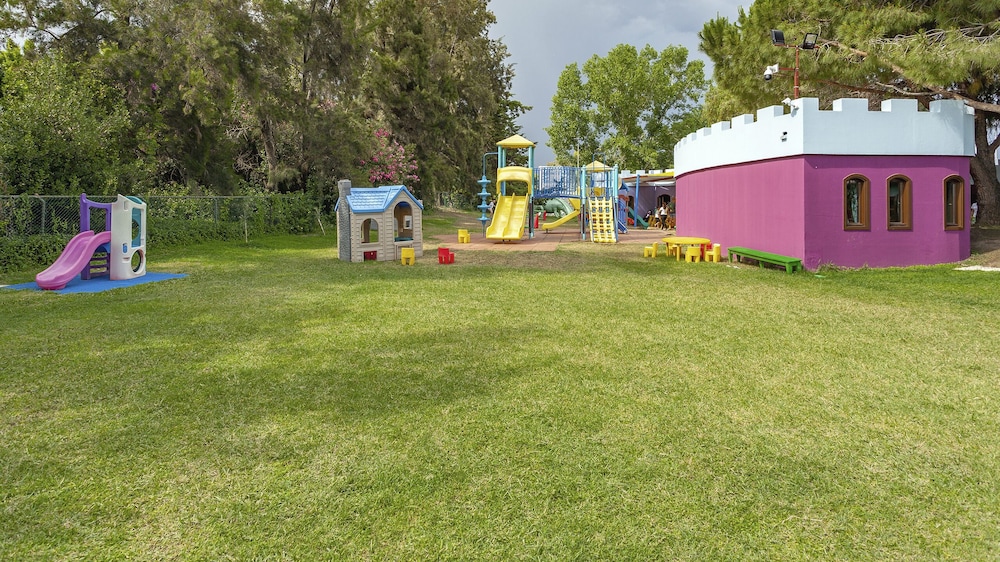 Sunrise Resort Hotel - All Inclusive — Attractions for children in Manavgat