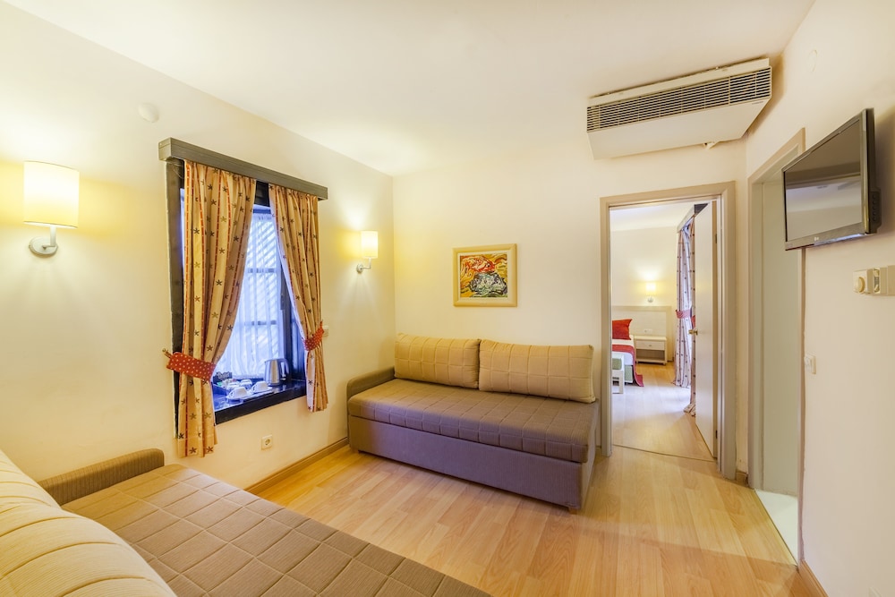 Sunrise Resort Hotel - All Inclusive — Hotel rooms in Manavgat