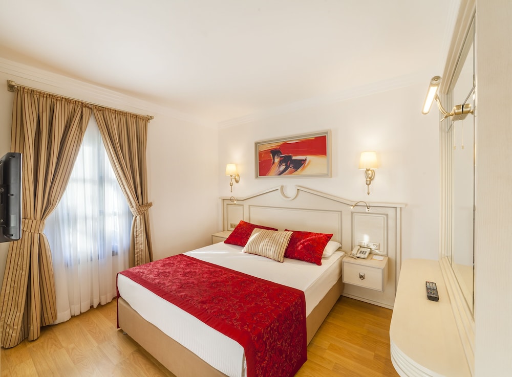 Sunrise Resort Hotel - All Inclusive — Hotel rooms in Manavgat